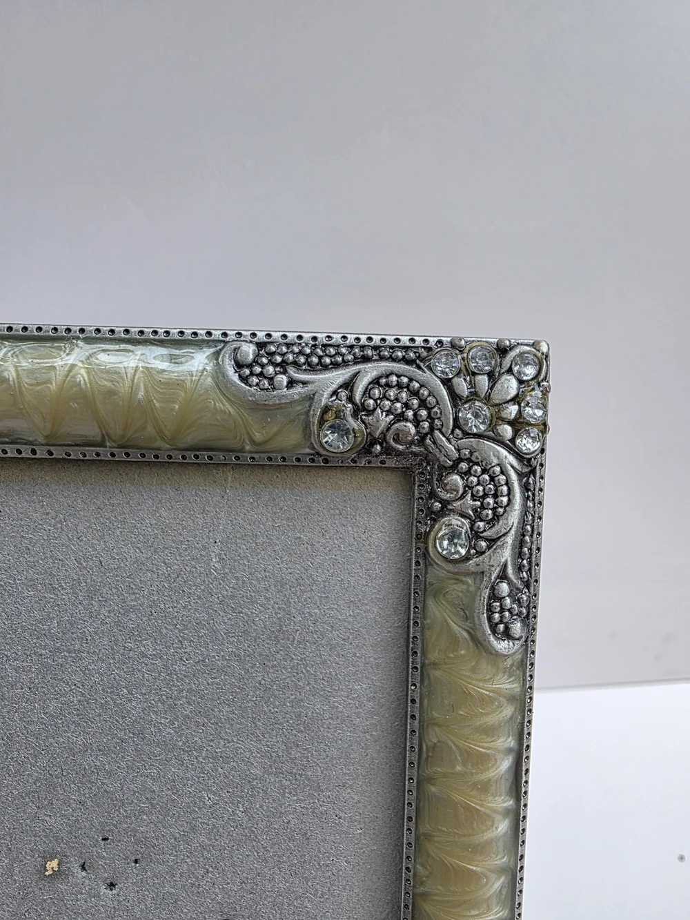 Elegant Cream and Silver Decorative Picture Frame